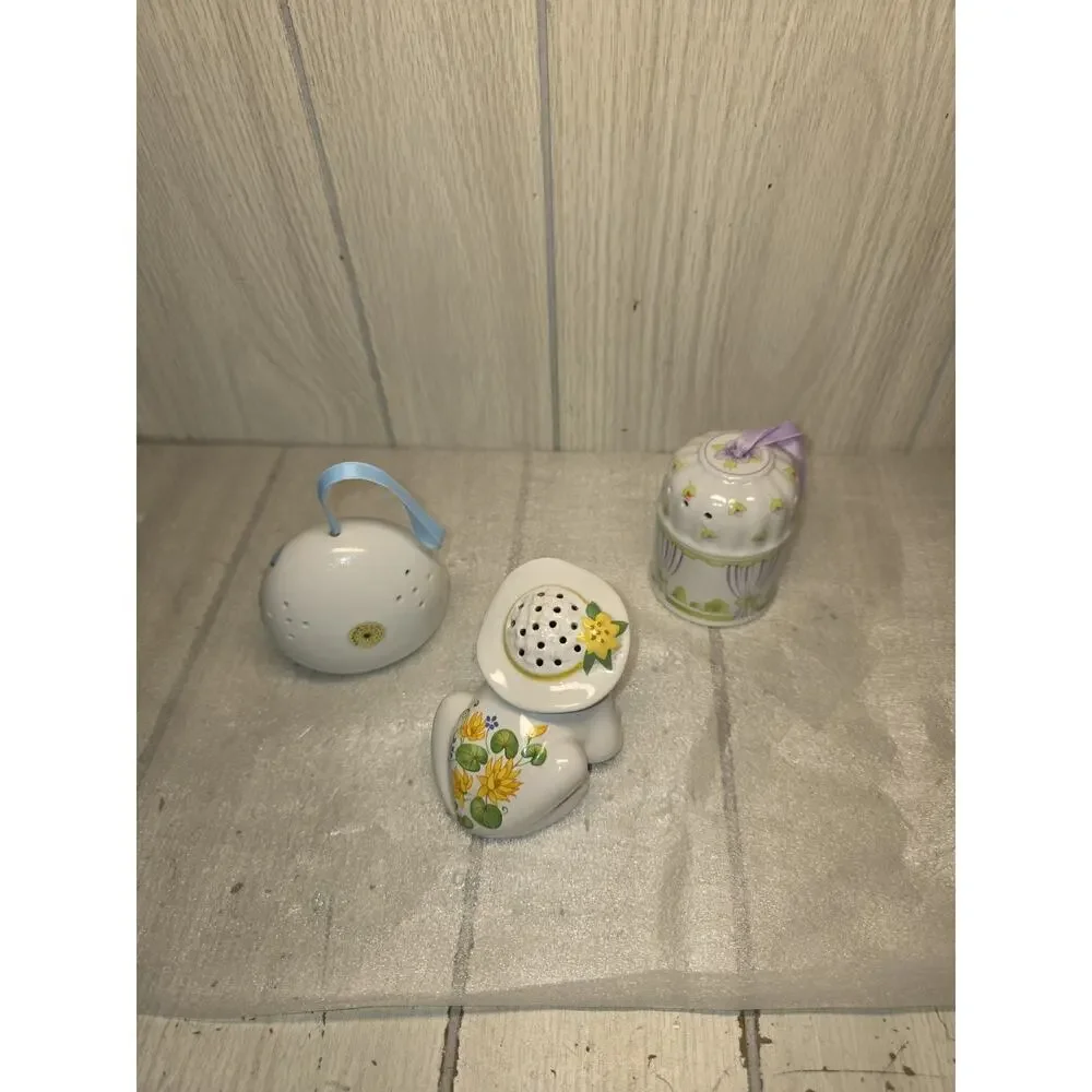 Vtg Potpourri Pomanders Set Of 3 Avon Frog 2 Floral Drawer Freshners Frangrance